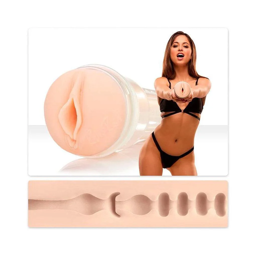 Fleshlight Riley Reid Utopia Masturbator - Image 4