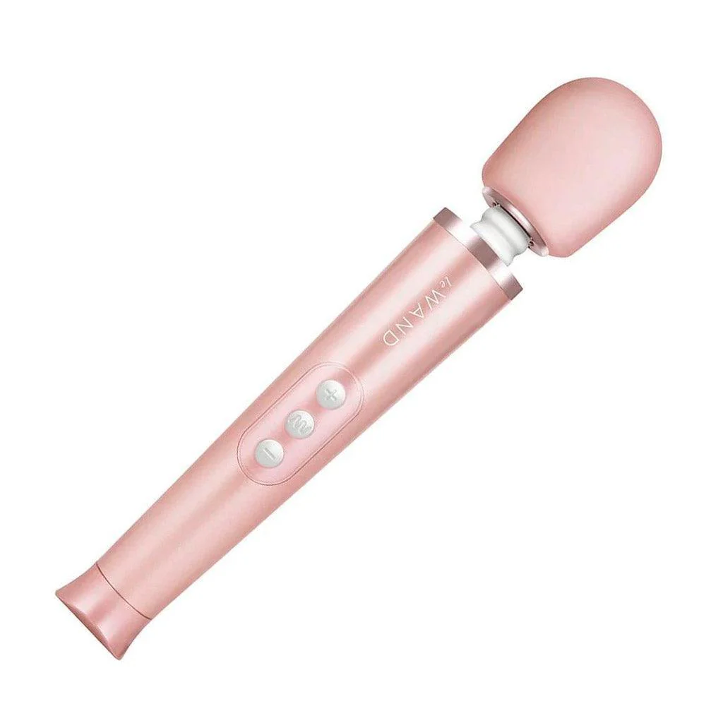Le Wand Petite Rechargeable Vibrating Massager - Image 2