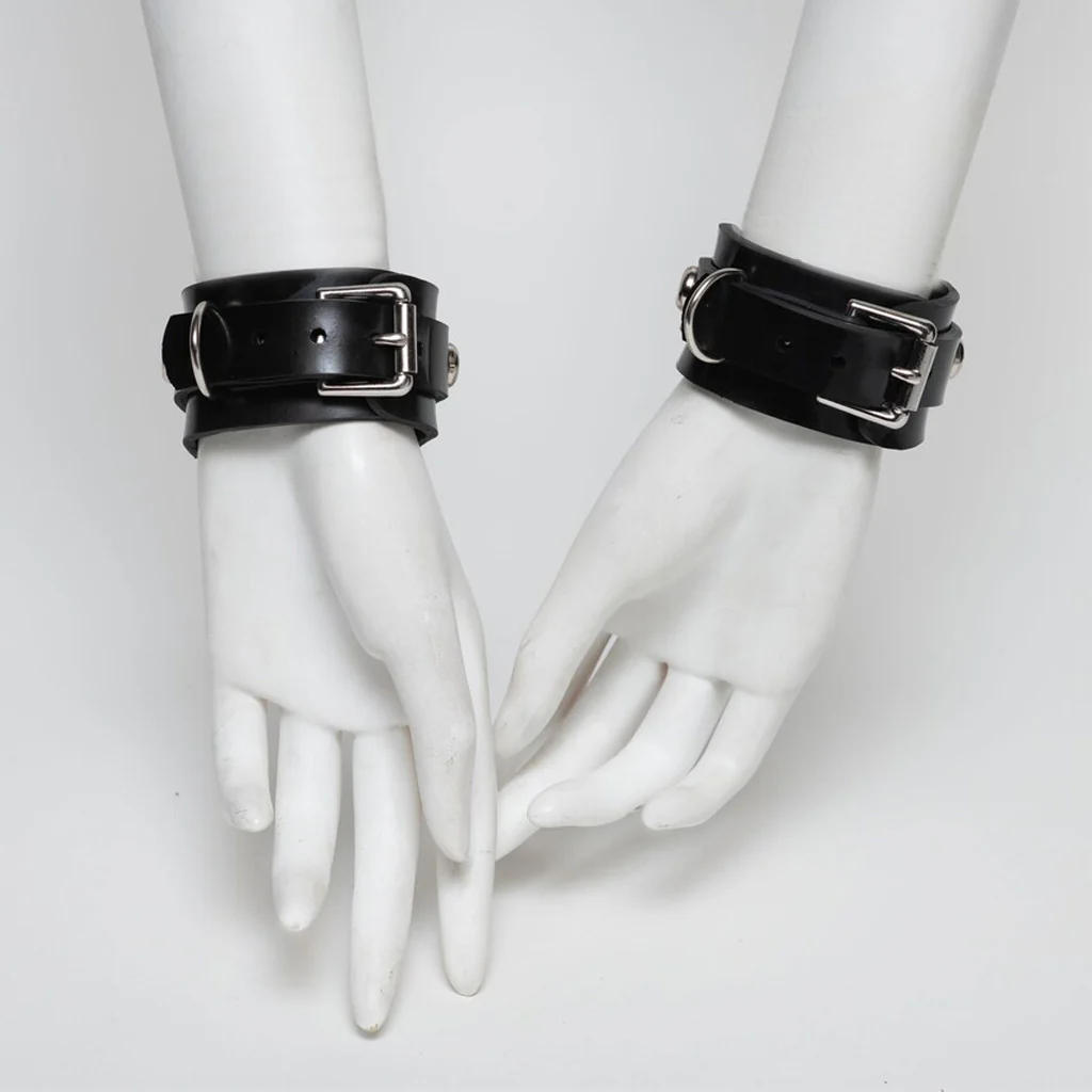 Novelia Shaped Cuff Set - Image 3