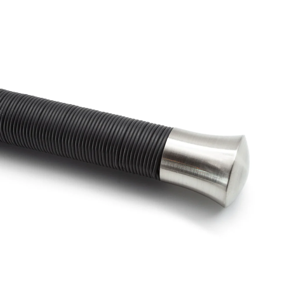 Lumina Studded Rubber Flogger - Image 3