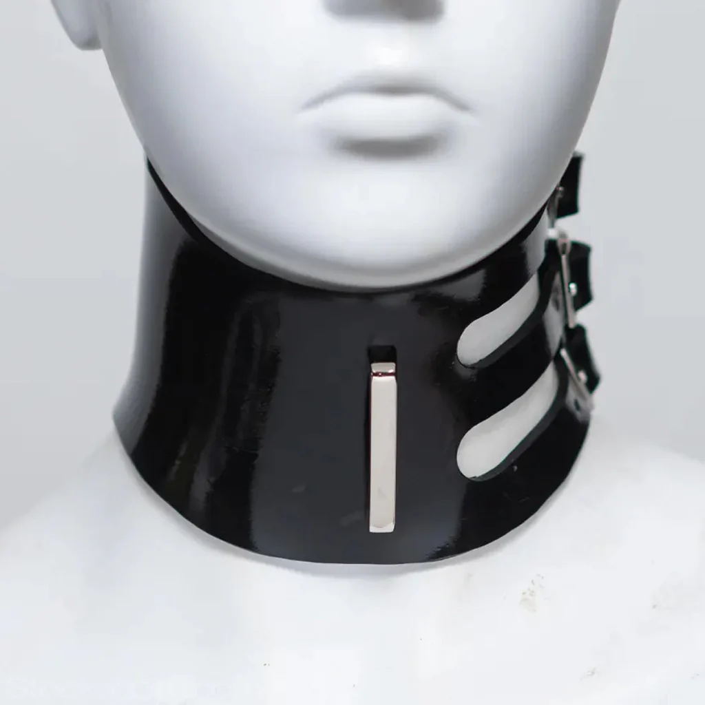 Zafira Asymmetrical Posture Collar - Image 3